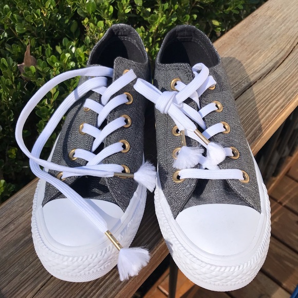 Converse Shoes - NWOT - Converse